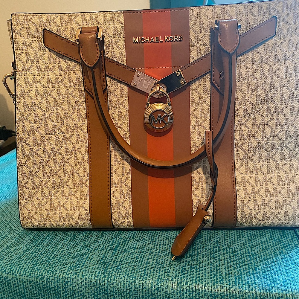 Michael kors ladies handbag